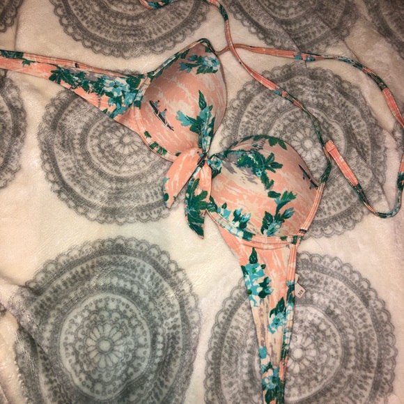 Aerie Bikini Top - Picture 1 of 3